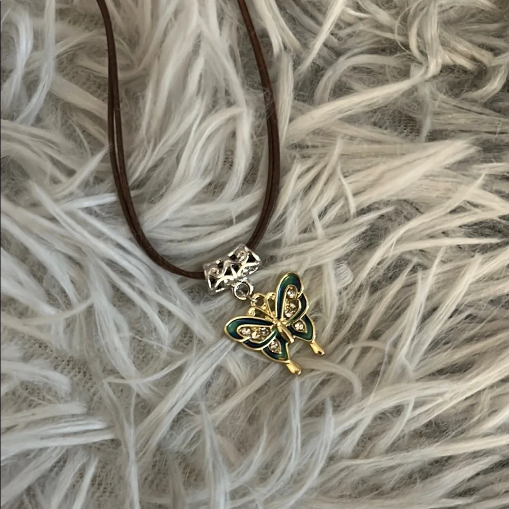 Vintage Bohemian Handmade Butterfly Pendant Necklace - Picture 3 of 4